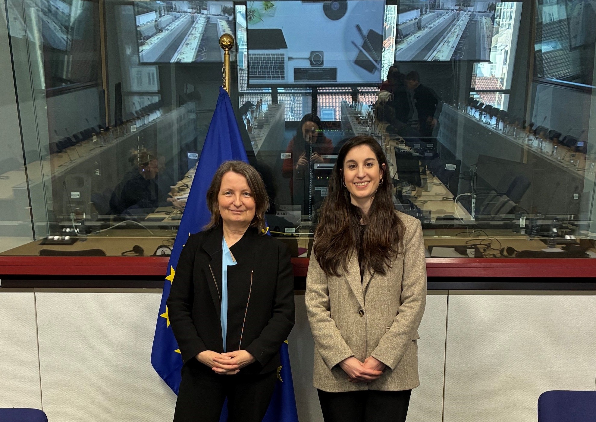 Beate Wieseler e Sara Couto, presidente e vice-presidente do Subgrupo de Desenvolvimento de Orientação Metodológica e Processual