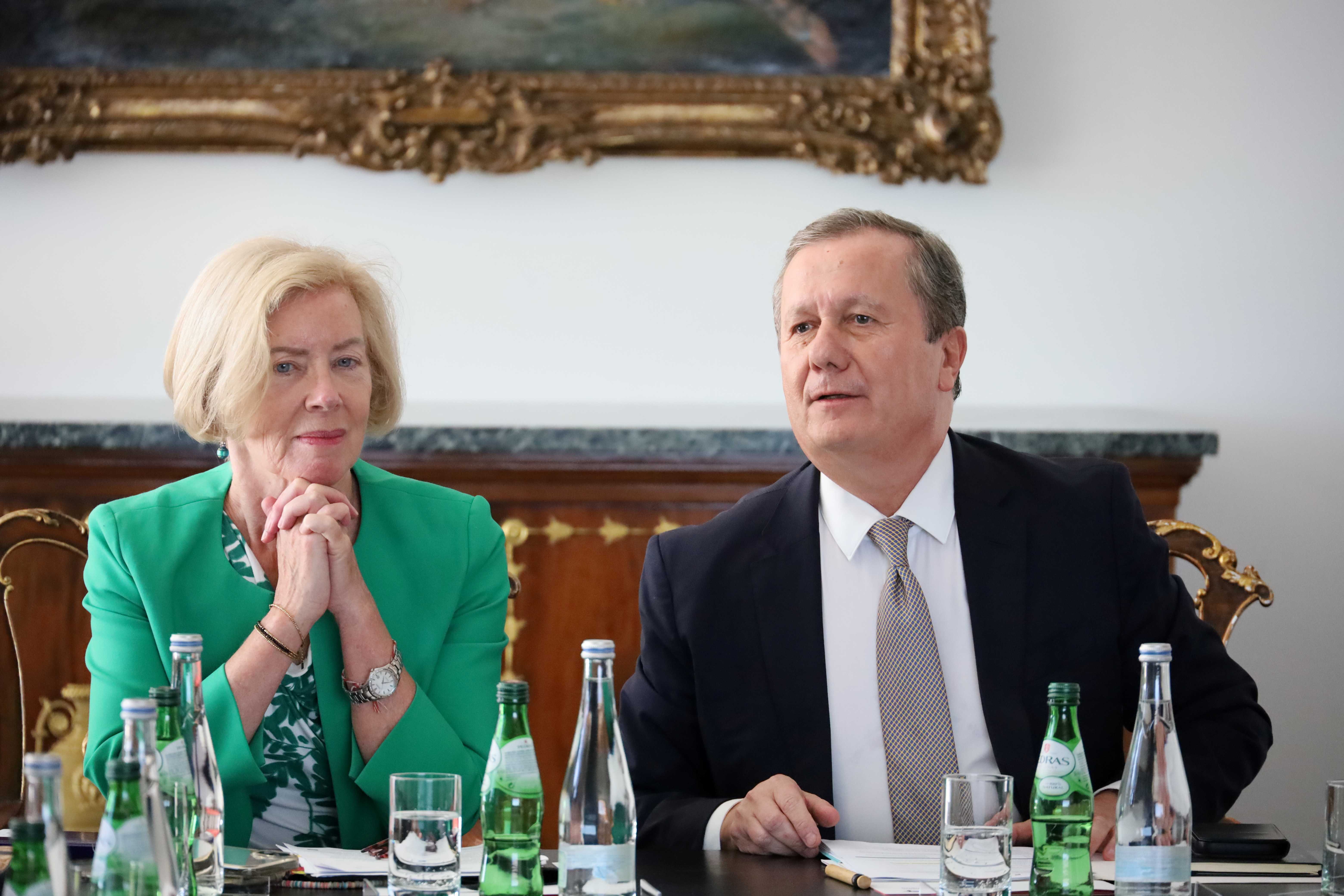 Emer Cooke e Rui Santos Ivo durante a reunião na Fundação Champalimaud