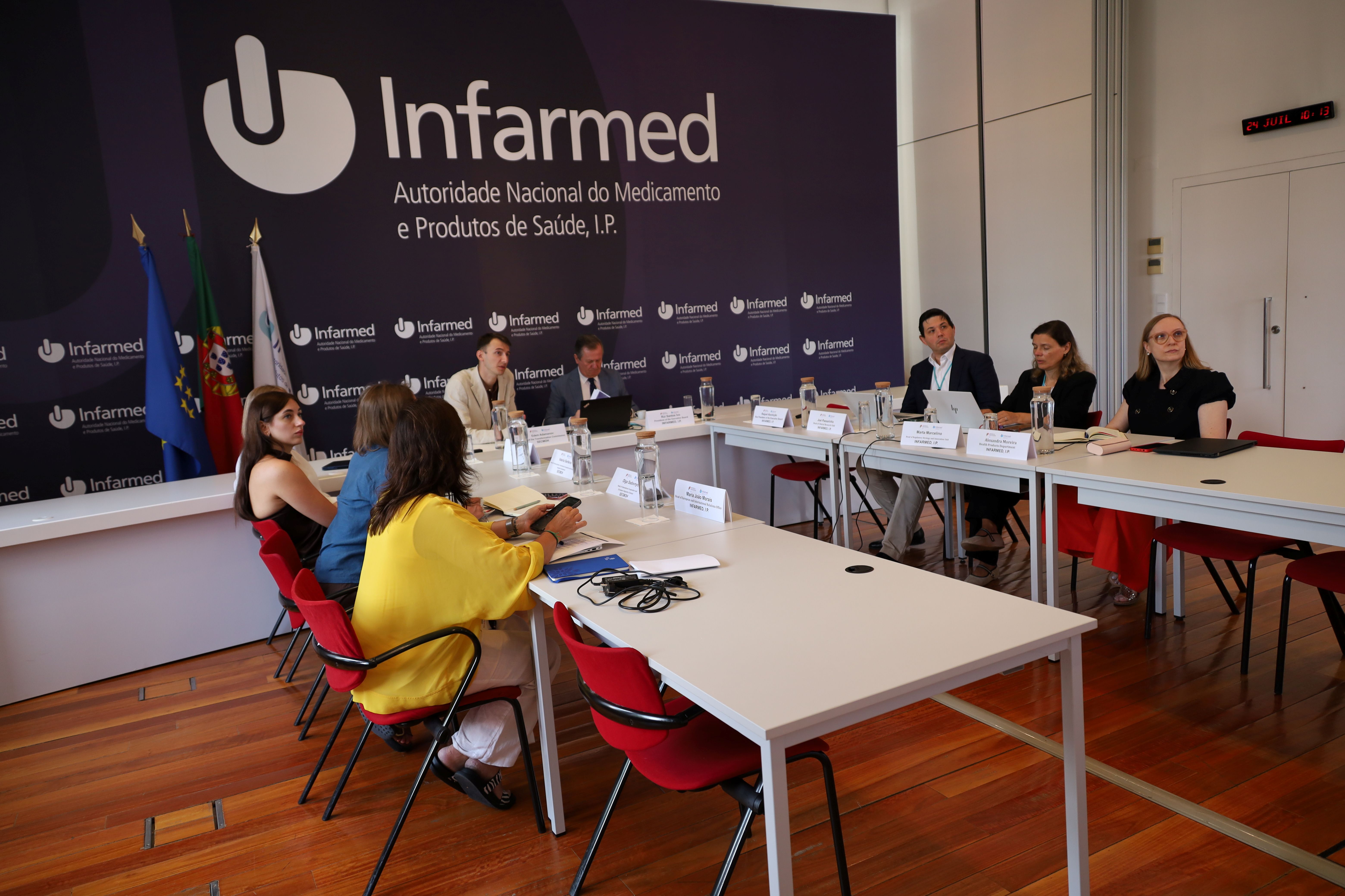 Reunião de trabalho do SECMOH com o Infarmed