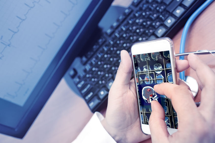 Tomografia com recurso a telemóvel