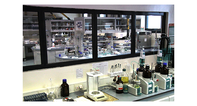 lab_marg_2.png imagem laboratorio